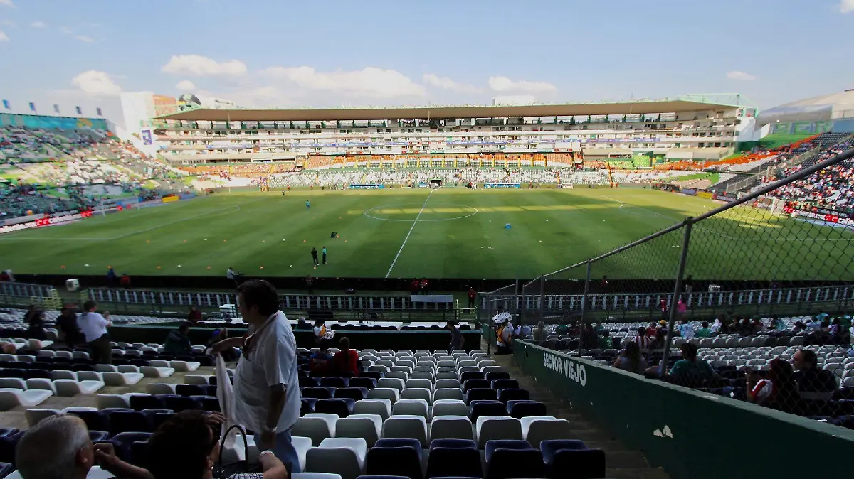 ESTADIO - Fco Meza - El Sol de León (2)